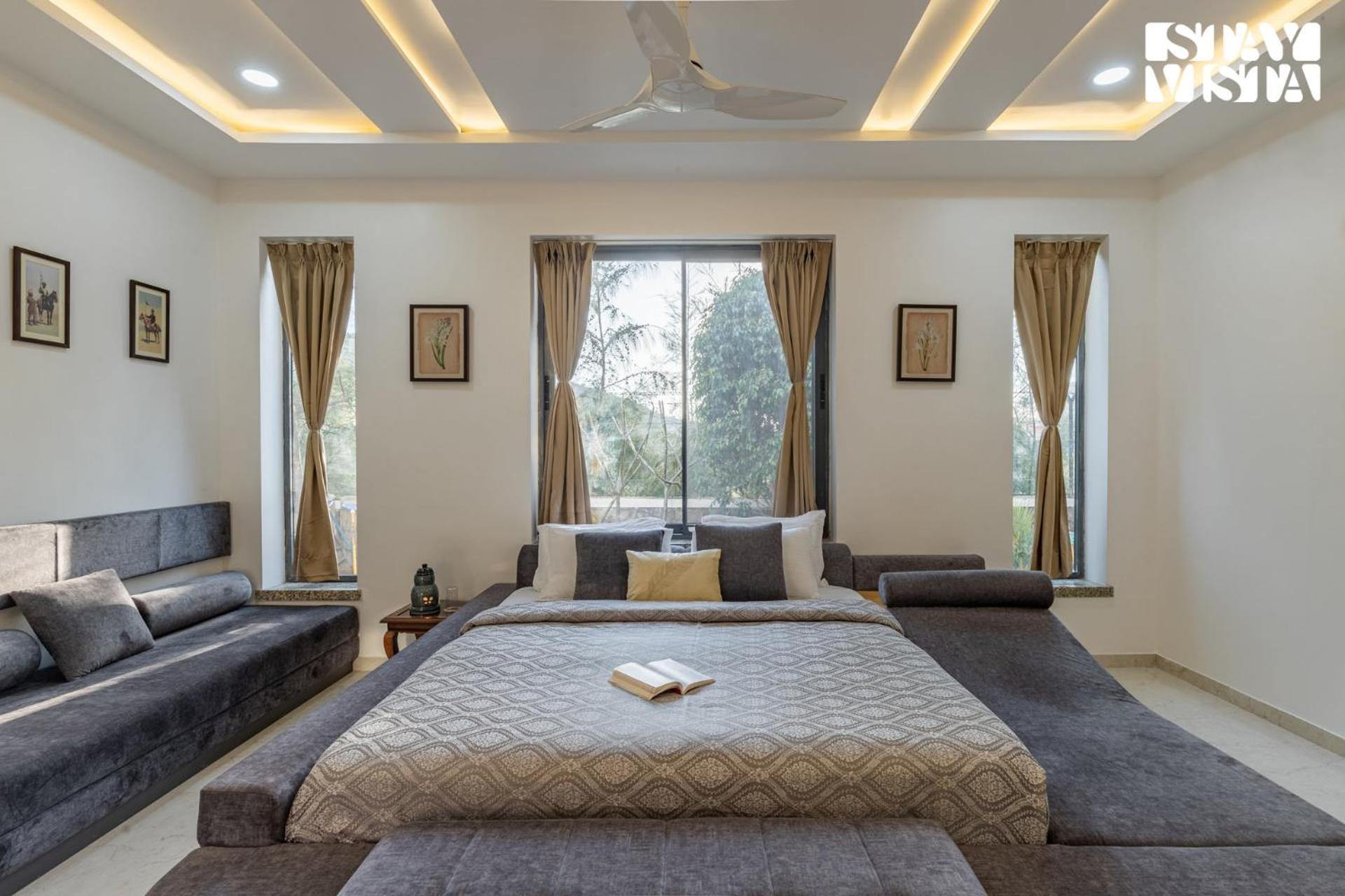 Stayvista'S Bella Dream - Mountain-View With Outdoor Pool, Lawn Featuring A Gazebo & Indoor Games Udaipur Exterior foto